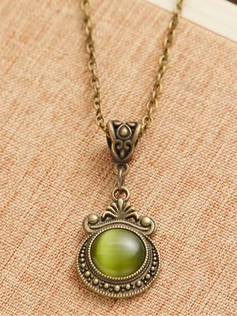 Anthropologie Green Cat's Eye Antique Gold-Tone Pendant Necklace